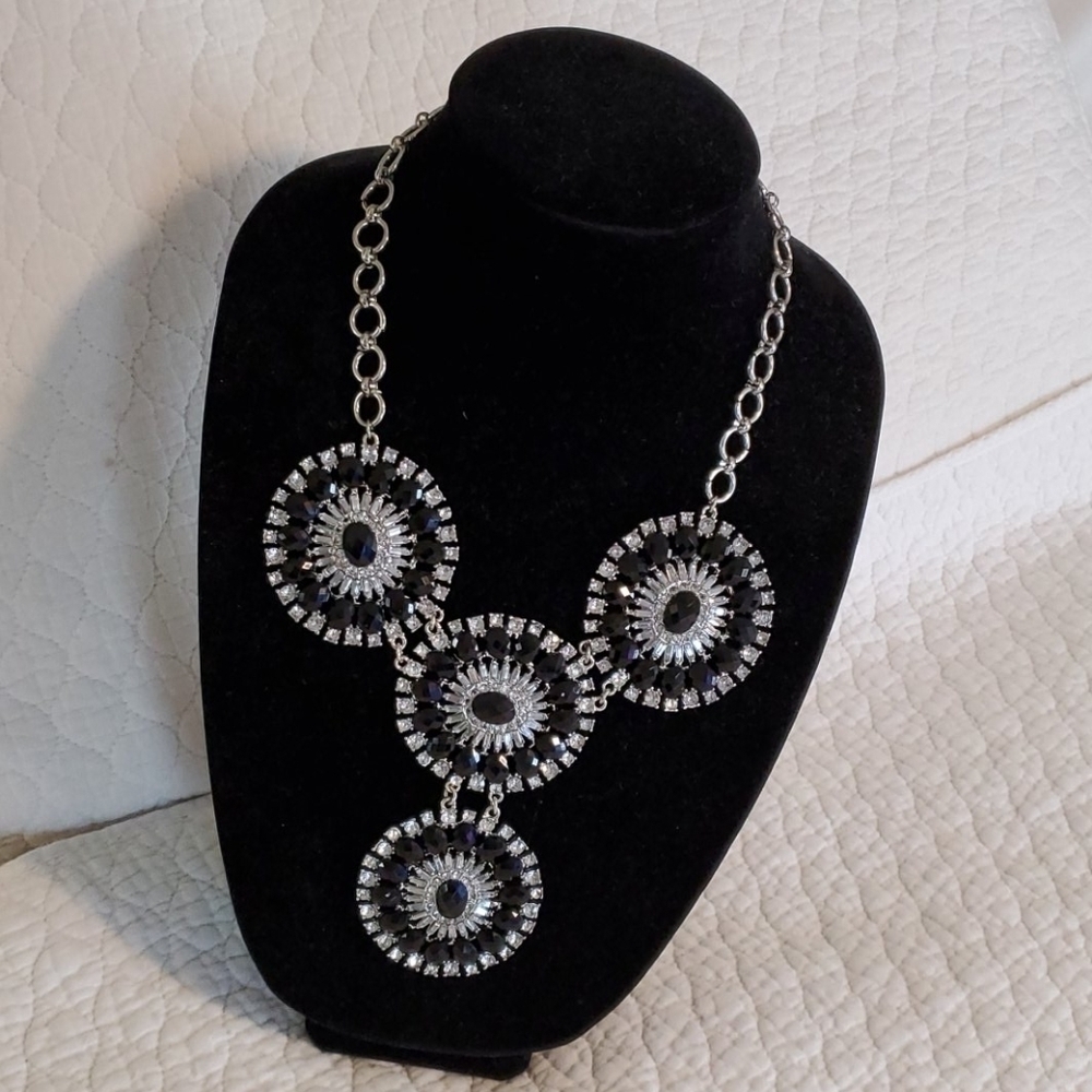 Fashion Jewelry necklace silvertone